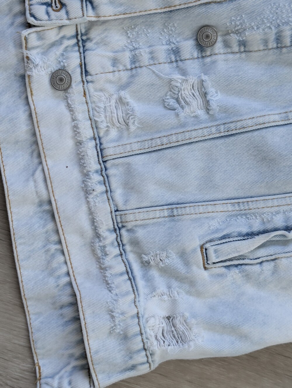 We The free, Light Wash, Long, Distressed, Trucker Denim Jacket - Women M/L - Picture 9 of 12